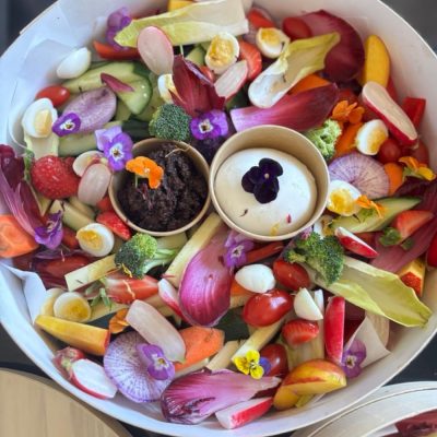 Plateaux_de_legumes_dips_de_legumes_traiteur8 Plateau de Dips – Légumes & Flowers